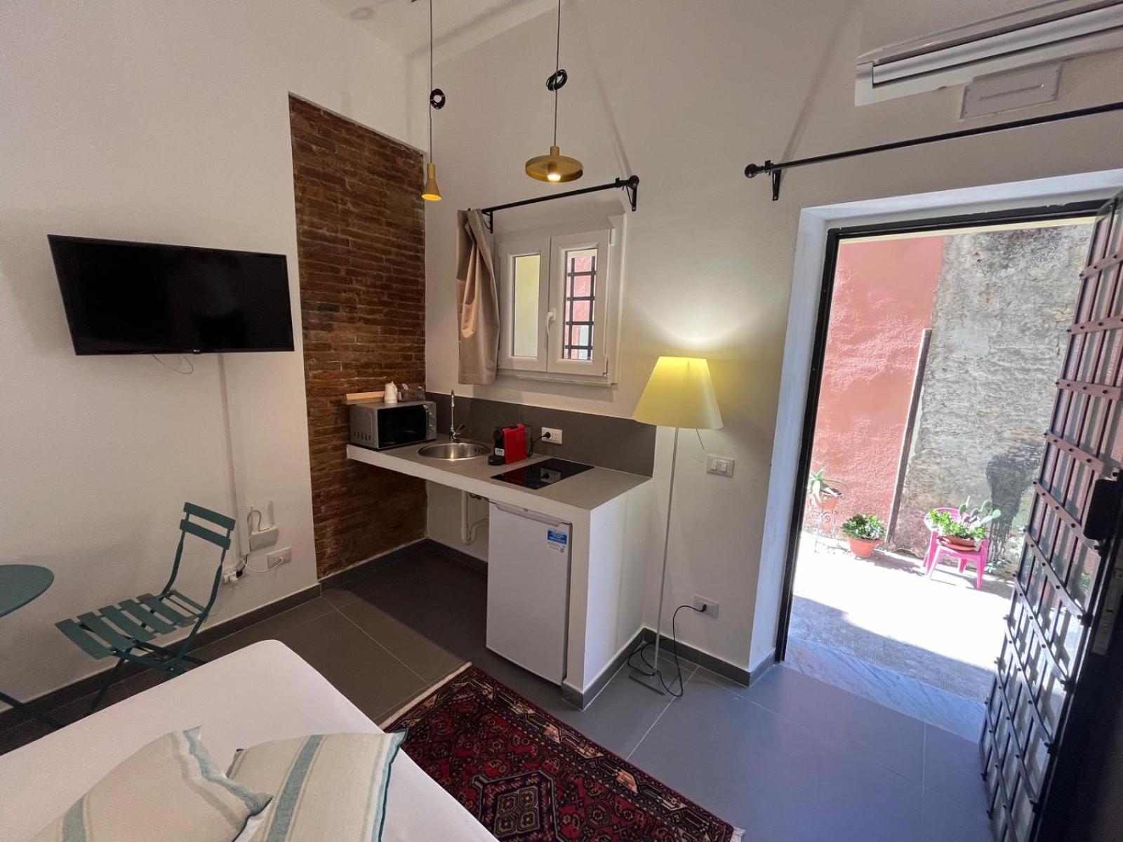 B&B Sant'Agostino Palermo Bagian luar foto