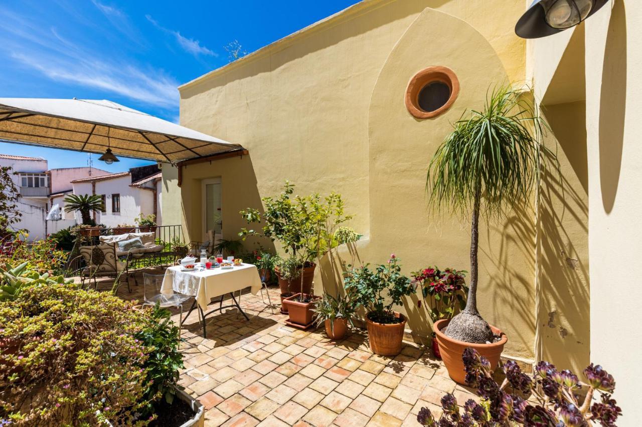 B&B Sant'Agostino Palermo Bagian luar foto